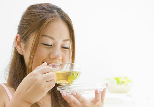 对于杜仲茶你有多少理解呢 杜仲茶的药理功效 www.027eat.com