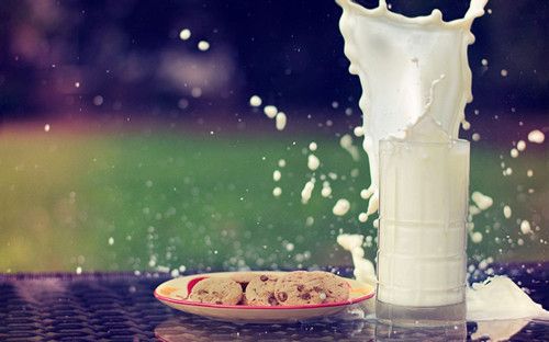 ÿ���ţ�̵ĺô�����Щ  ˯ǰ��ţ�̺ò��� www.027eat.com