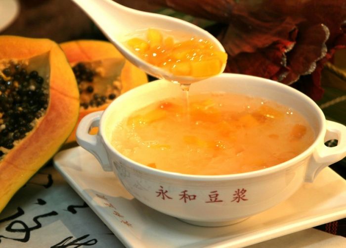 白木耳莲子羹的做法大全 www.027eat.com