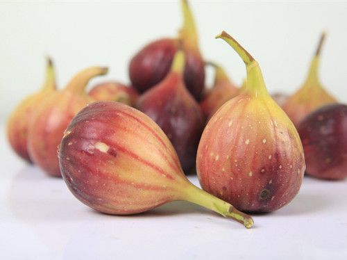 无花果泡水喝有哪些功效 无花果怎么泡水喝 www.027eat.com