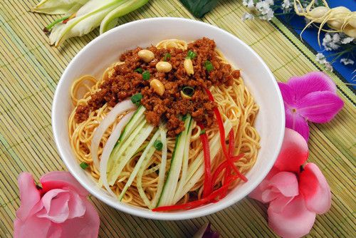 ������������ȫ ����16���Է� www.027eat.com