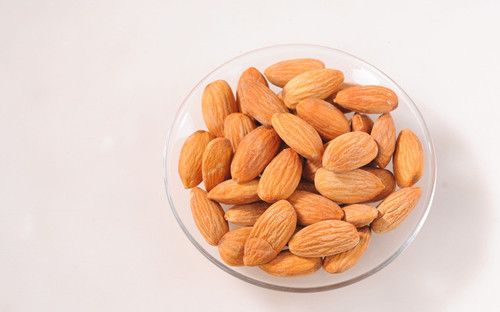 苦杏仁毒性大吃了会要命 www.027eat.com