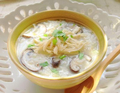 肯德基早餐:香菇鸡肉粥 www.027eat.com