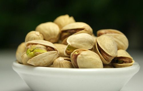 1粒开心果富含8种营养素 www.027eat.com