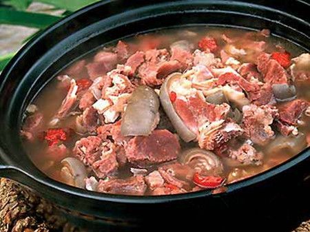 补虚养身—枸杞子炖羊腿 www.027eat.com