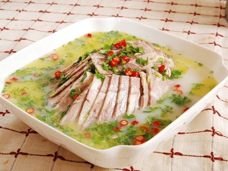 蚕豆炖牛肉汤 补脾胃益气血消水肿 www.027eat.com