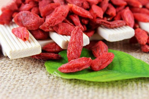 枸杞子一天吃多少为宜 枸杞的6大最佳功效 www.027eat.com