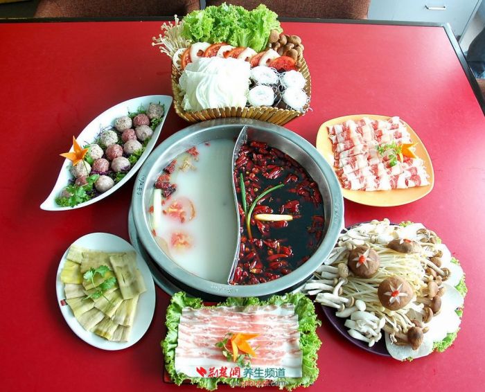食礼:川味火锅的吃法介绍 www.027eat.com