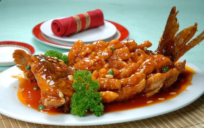 鱼仔吃虾米猜一成语_有关鱼的成语猜图(2)