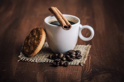 ���Ȳ�Ѱ����8����; www.027eat.com