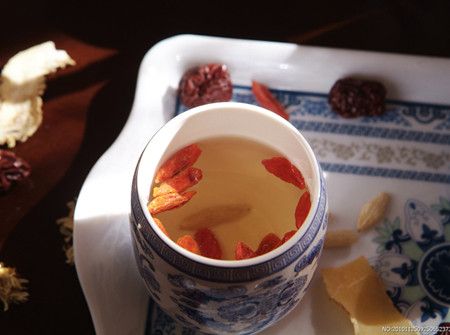 �ϰ������˺ȱ����ˮ ���⹤��ƣ�� www.027eat.com