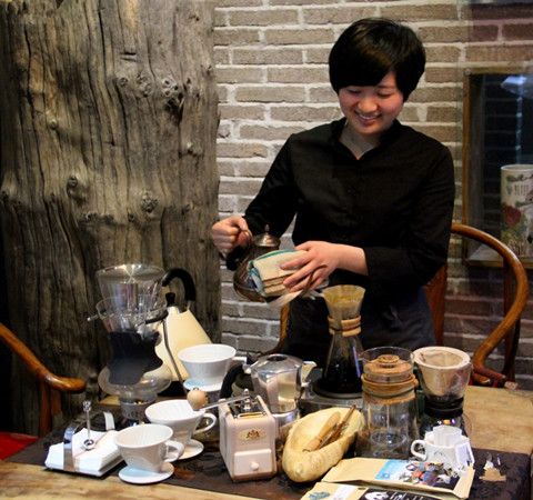 ���ȳ��ݷ��� www.027eat.com