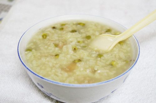 营养美味的百合绿豆养生粥工艺 www.027eat.com