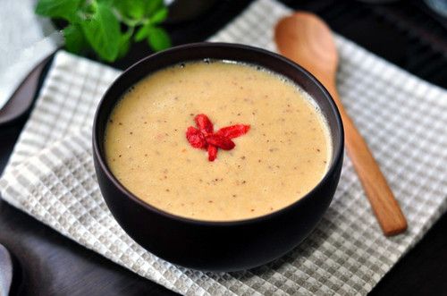 四个月宝宝食谱:清新小米糊 www.027eat.com