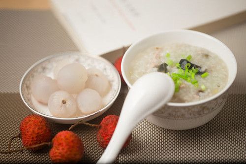 Ƥ����������������� www.027eat.com