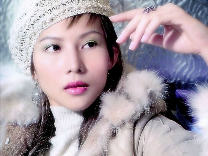 ���Ů�����ǵ�3�ռ��ʲ� www.027eat.com