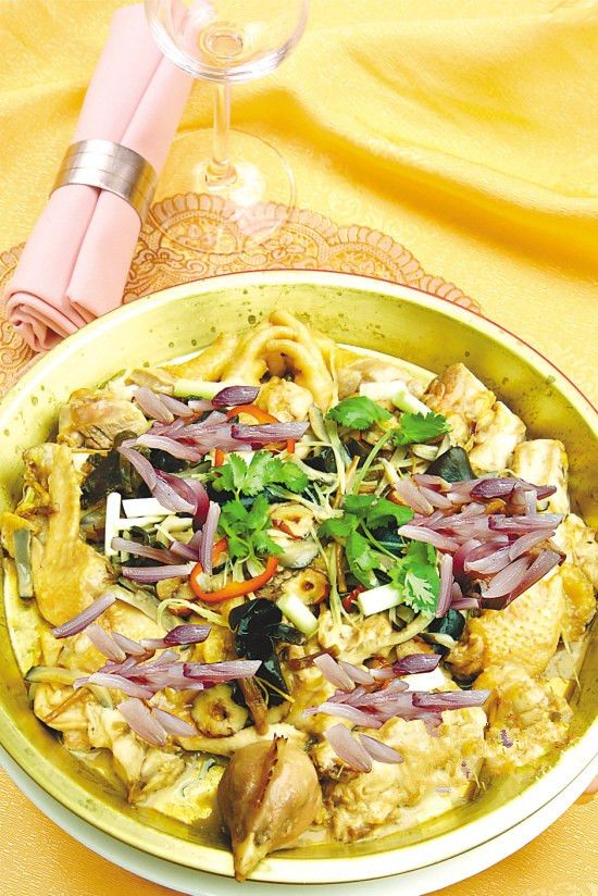 莲藕红豆白鸽汤:补血生液、养阴滋肾 www.027eat.com