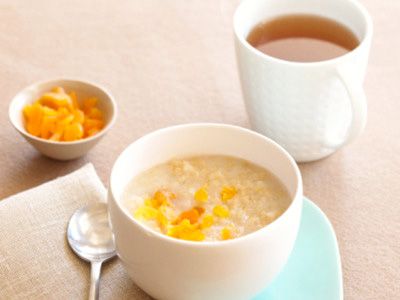 秋季喝药粥好处多 饮食调理快速降火 www.027eat.com