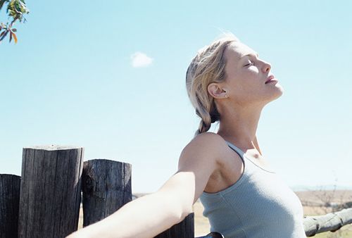 �＾��������ʱ ���γ�ʲô��ã� www.027eat.com