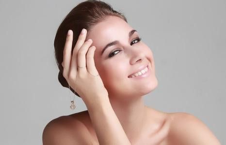 ������������Ѫ�ܼ��� ҽ��������κǻ�������� www.027eat.com