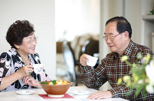 高龄长寿 老人养生四大禁忌 www.027eat.com