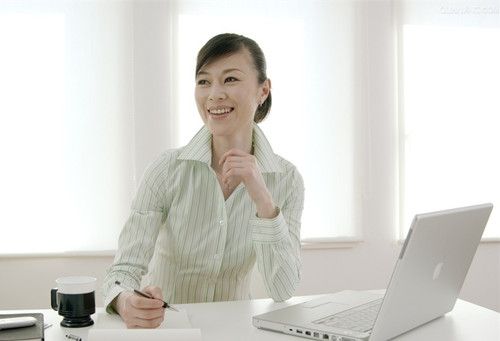 白领丽人需小心四大职业病 www.027eat.com