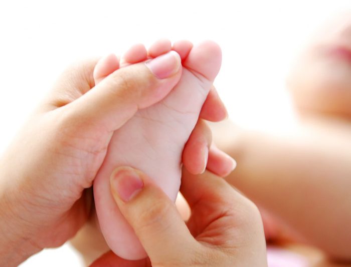 ��Ħ���㱳��Ѩλ ����С���＾��к www.027eat.com