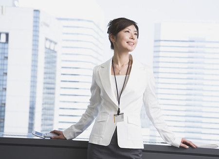 白领养生 8个时段“忙里偷闲”做保健 www.027eat.com