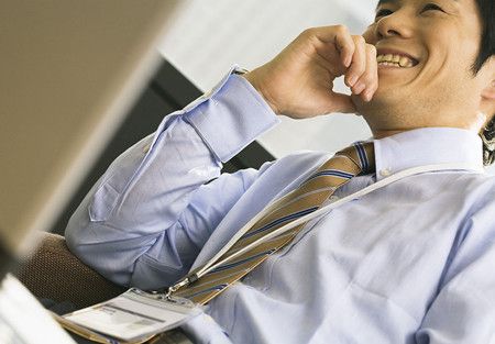 白领养生 8个时段“忙里偷闲”做保健 www.027eat.com