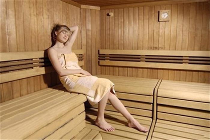 冬天汗蒸的好处 美容瘦身还排毒 www.027eat.com