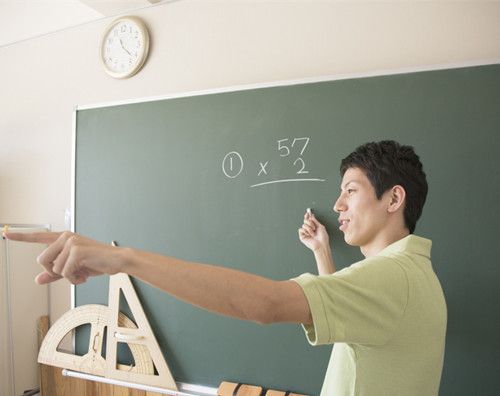 七成教师处于亚健康状态 www.027eat.com