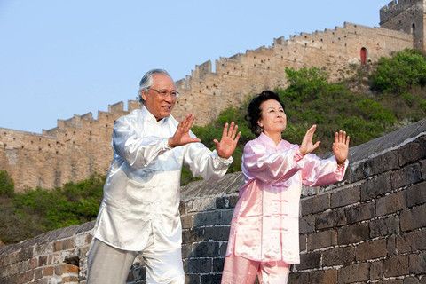 ���˶������� �ɷ��γմ� www.027eat.com