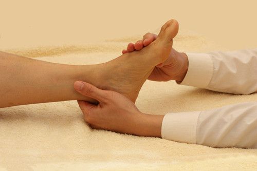 冬季常推拿,治疗肩周炎 www.027eat.com