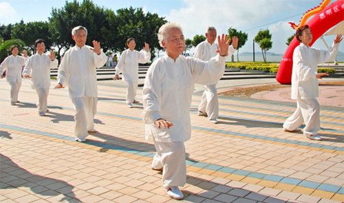 �����˶��Ʒ��Ľ�������Щ www.027eat.com