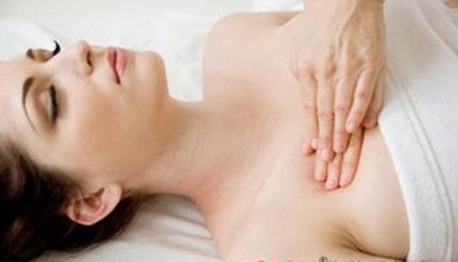 Ů����Ѫ������˥�� ��ĦѨλ��Ѫ�� www.027eat.com