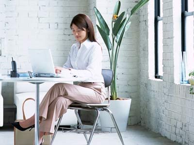 Ů�������� ����칫���оŴ�ɱ�� www.027eat.com