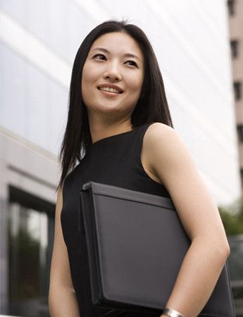 女白领养生 警惕办公室中九大杀手 www.027eat.com