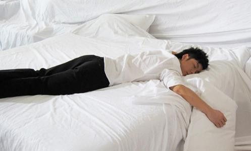 ���Ժ���˯����� www.027eat.com