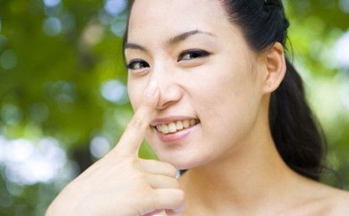 打嗝了掐手腕10秒即可止住 www.027eat.com