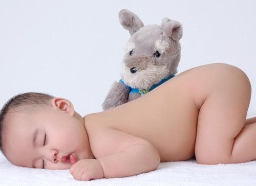 和宝宝3岁前分床睡 对幼儿睡眠最好 www.027eat.com