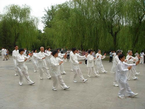 ������������&ldquo;��Ȥ&rdquo; www.027eat.com