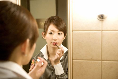 Ů������ �߸������û�ױ���˼��� www.027eat.com