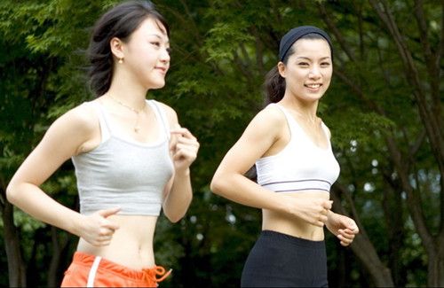 10�а�Ů��Զ���ǽ��� www.027eat.com