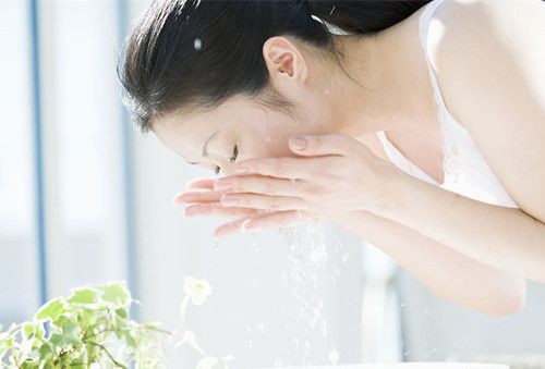 Ů�Բ�ˮ ��ʲô���Ը�Ƥ����ˮ www.027eat.com