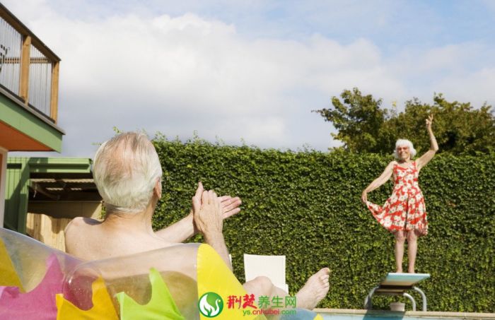 老年养生:每天“十练”老得慢 www.027eat.com