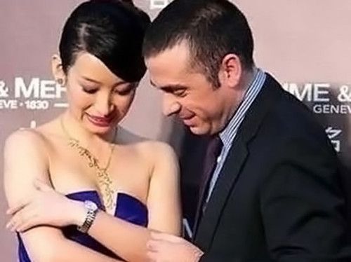 ���˿�Ů���ز����潡�� www.027eat.com