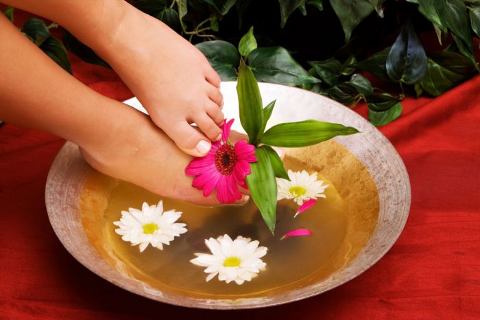 ���ư�ĦѨλ θ�����㲿��Ħ���� www.027eat.com