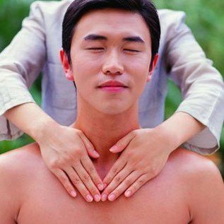 ��������Ħ�ַ� ����������Ѩλ���� www.027eat.com