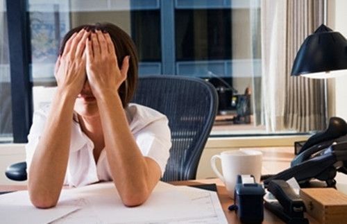 养生必知:眼皮跳预示什么 8种怪病大解析 www.027eat.com