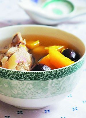 秋季食疗养生健肾补脾 吃板栗益气健脾 www.027eat.com